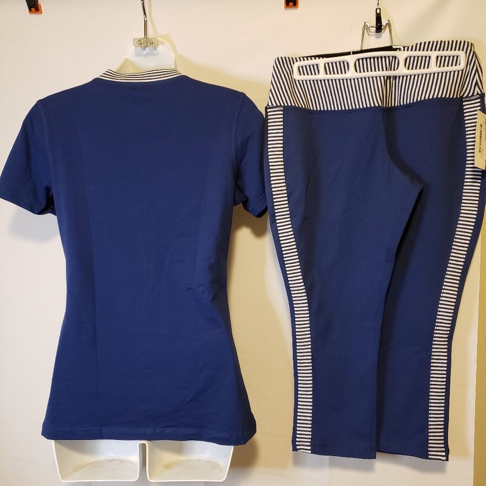 *Pacific SS V-Neck and Atlantic Navy Blue Capri - Picture 7 of 7